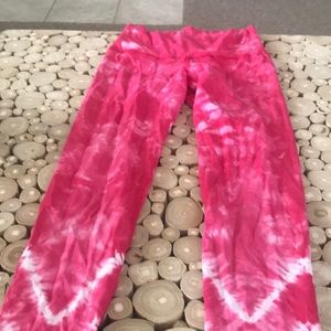 Tye die pink electric rose leggings